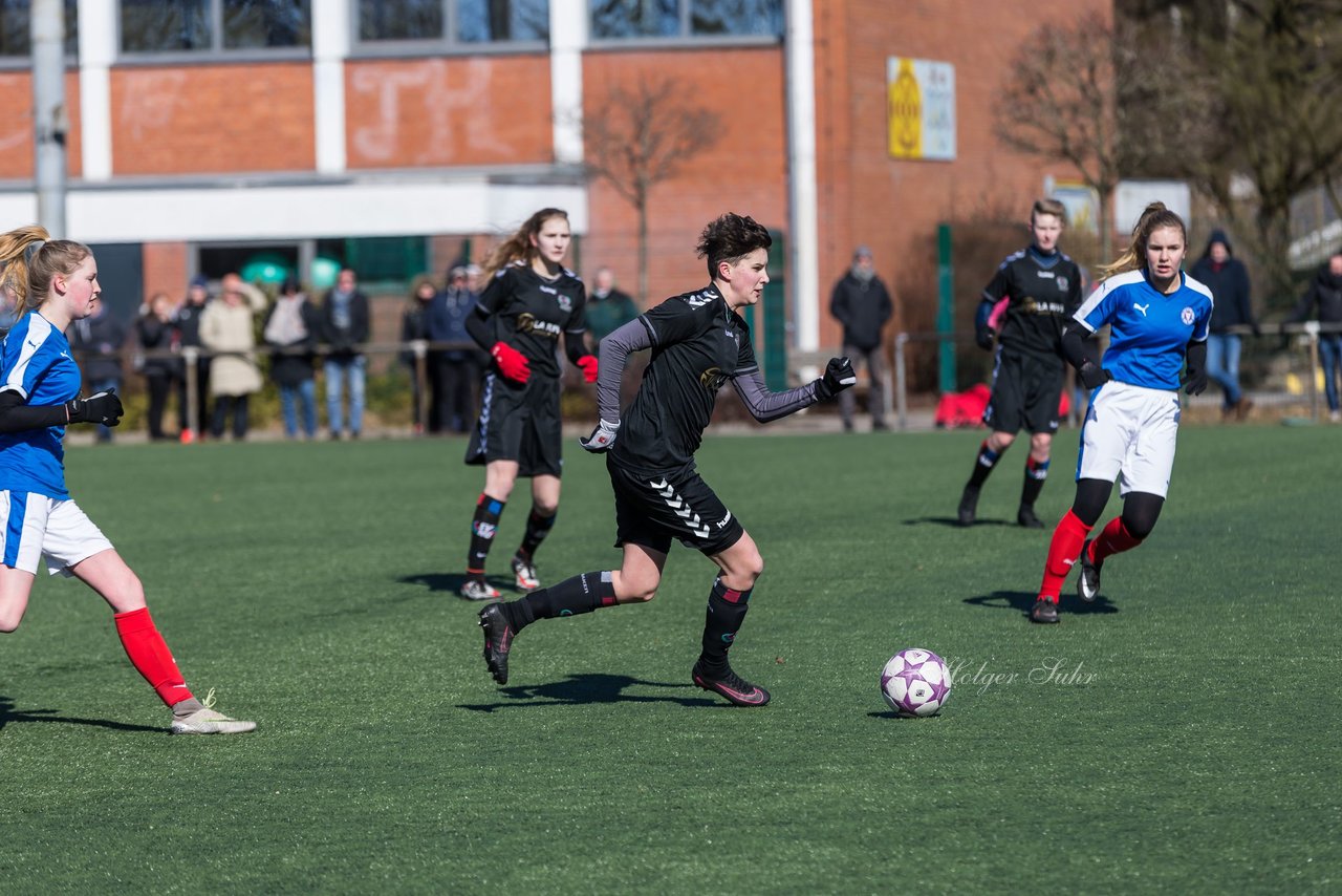 Bild 237 - B-Juniorinnen Halbfinale SVHU - Holstein Kiel : Ergebnis: 3:0